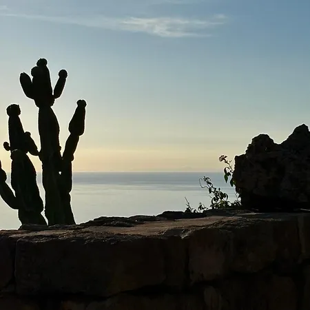 Kuddia Attalora Scauri (Sicily)